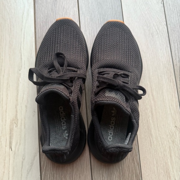 Adidas Men's Black Athletic Sneakers - Picture 5 of 7